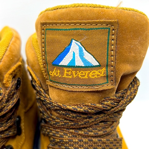 MT Everest Brown Summer Suade shoes size 8 for women or size 6 for men - Picture 2 of 8